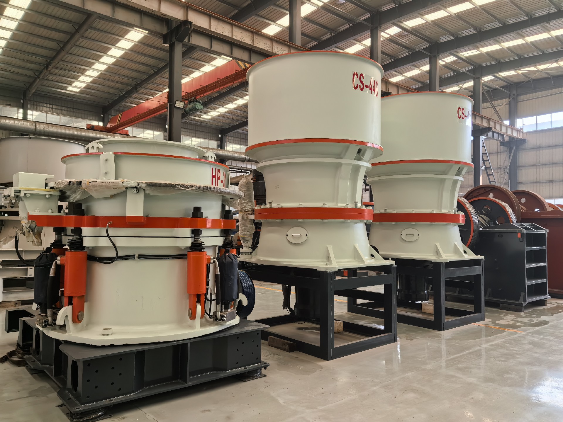 CH Single-Cylinder Hydraulic Cone Crusher