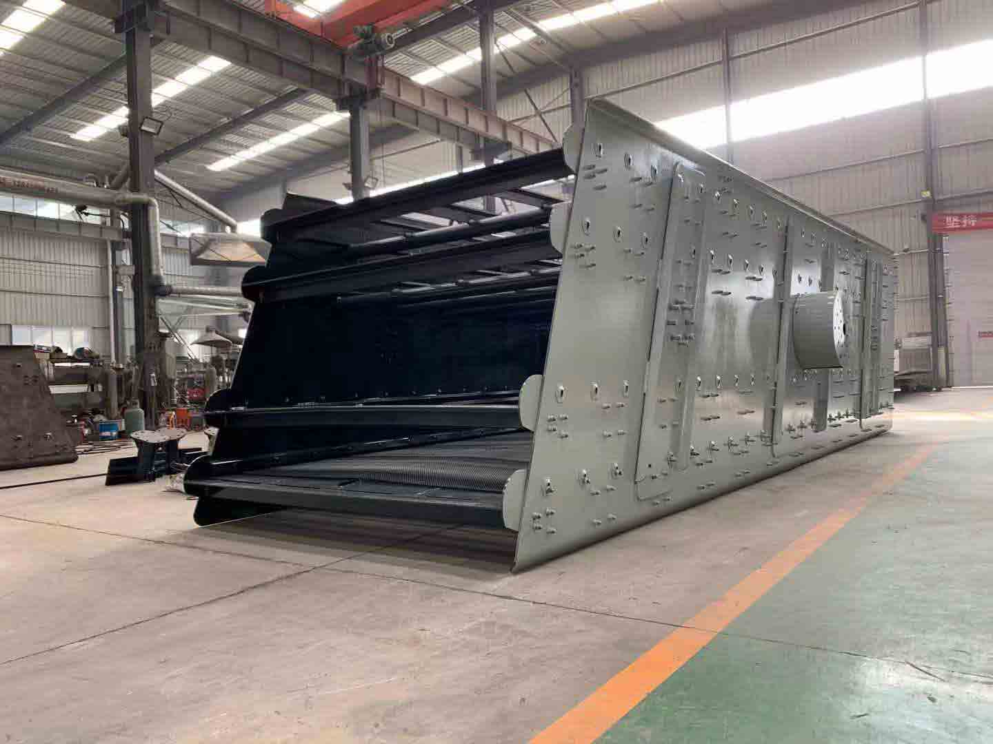 Double Shaft Thin Oil Vibrating Screen