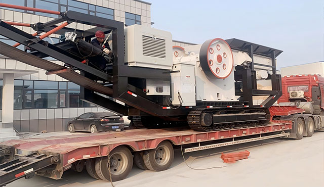 Crawler Screening Plant